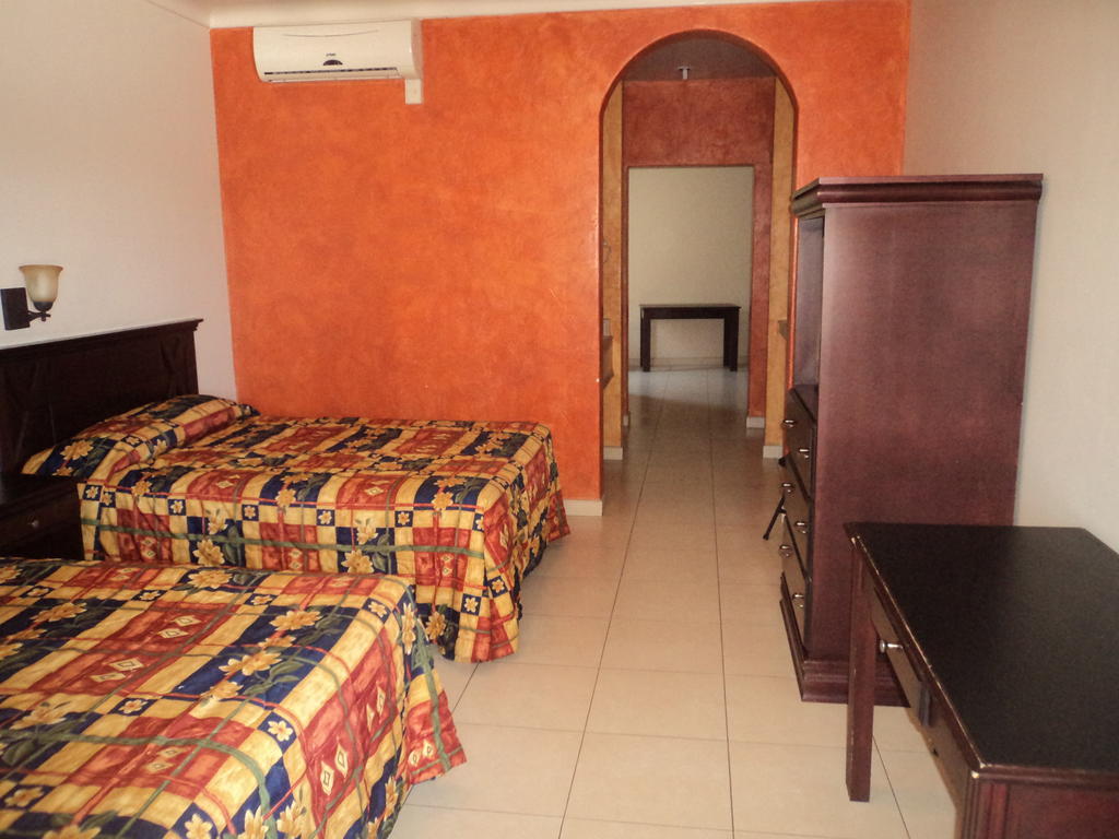 Hotel California Navojoa Buitenkant foto