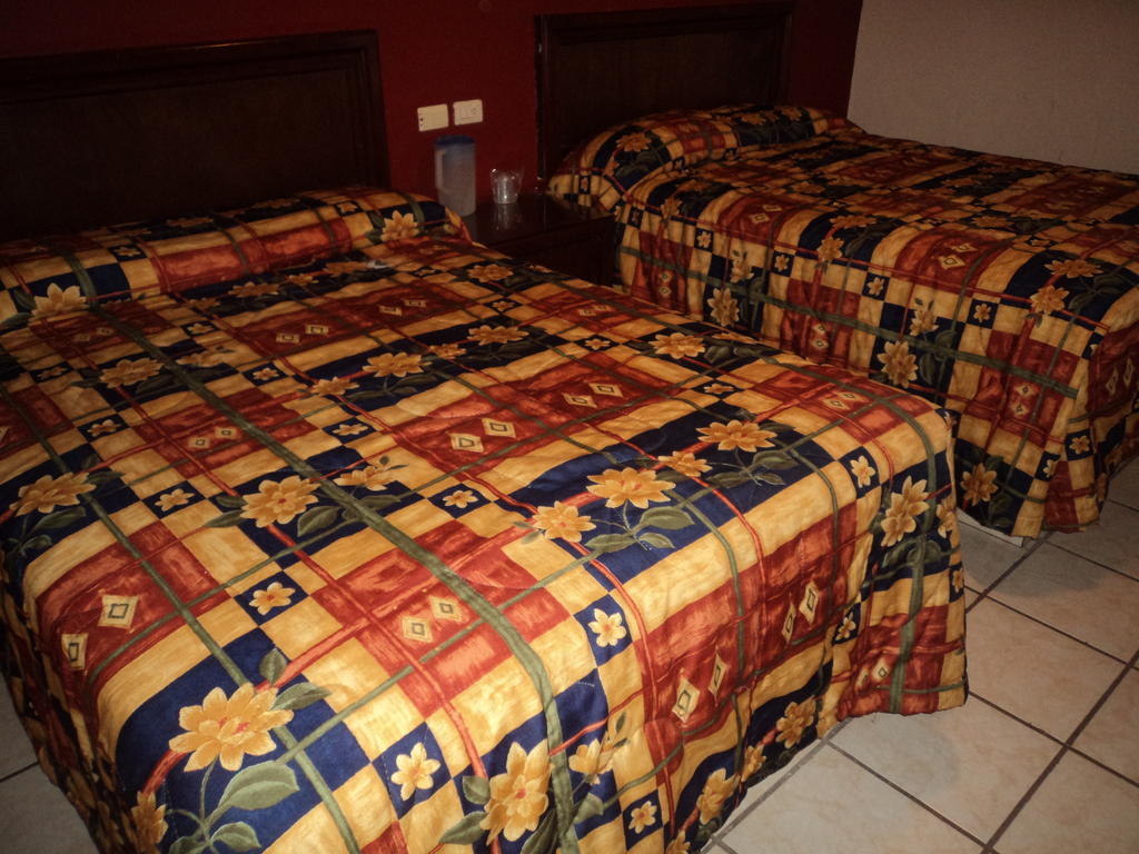 Hotel California Navojoa Buitenkant foto