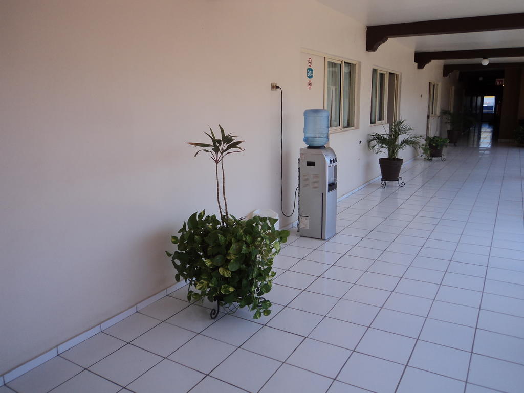Hotel California Navojoa Buitenkant foto