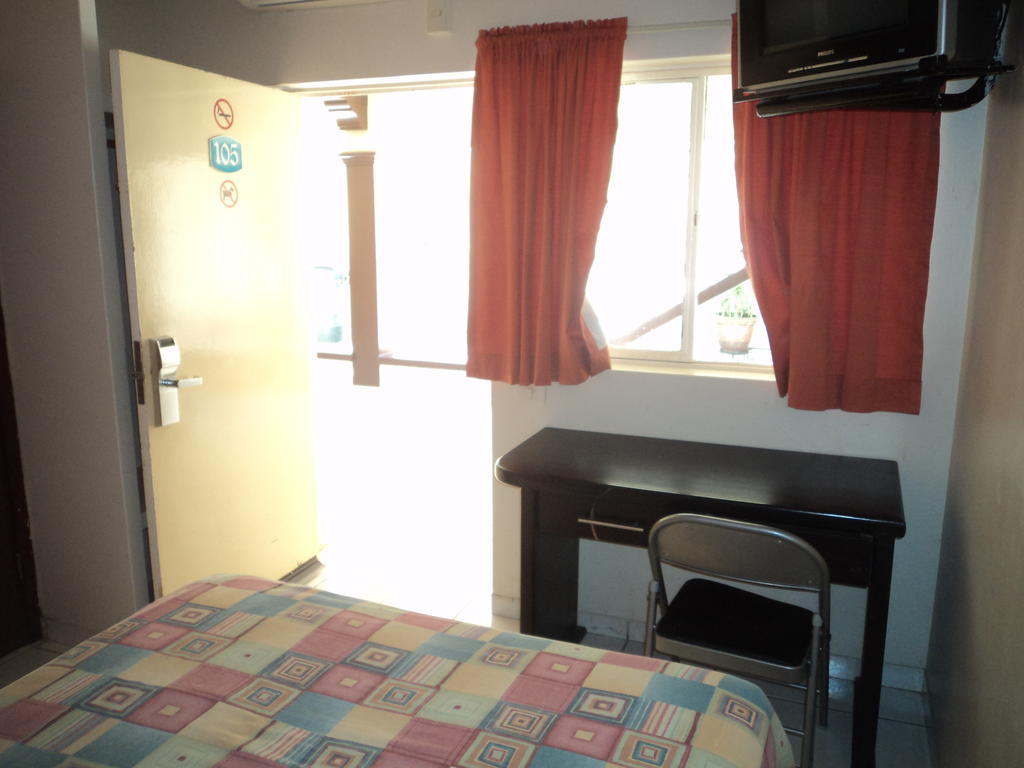Hotel California Navojoa Kamer foto