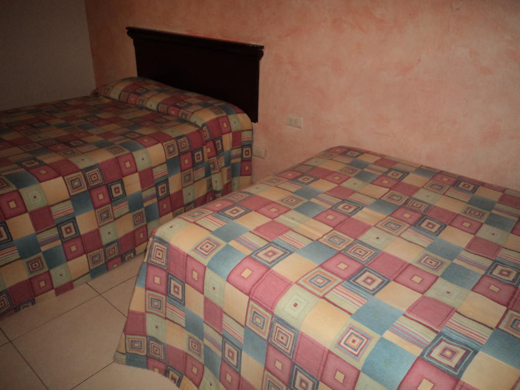 Hotel California Navojoa Kamer foto